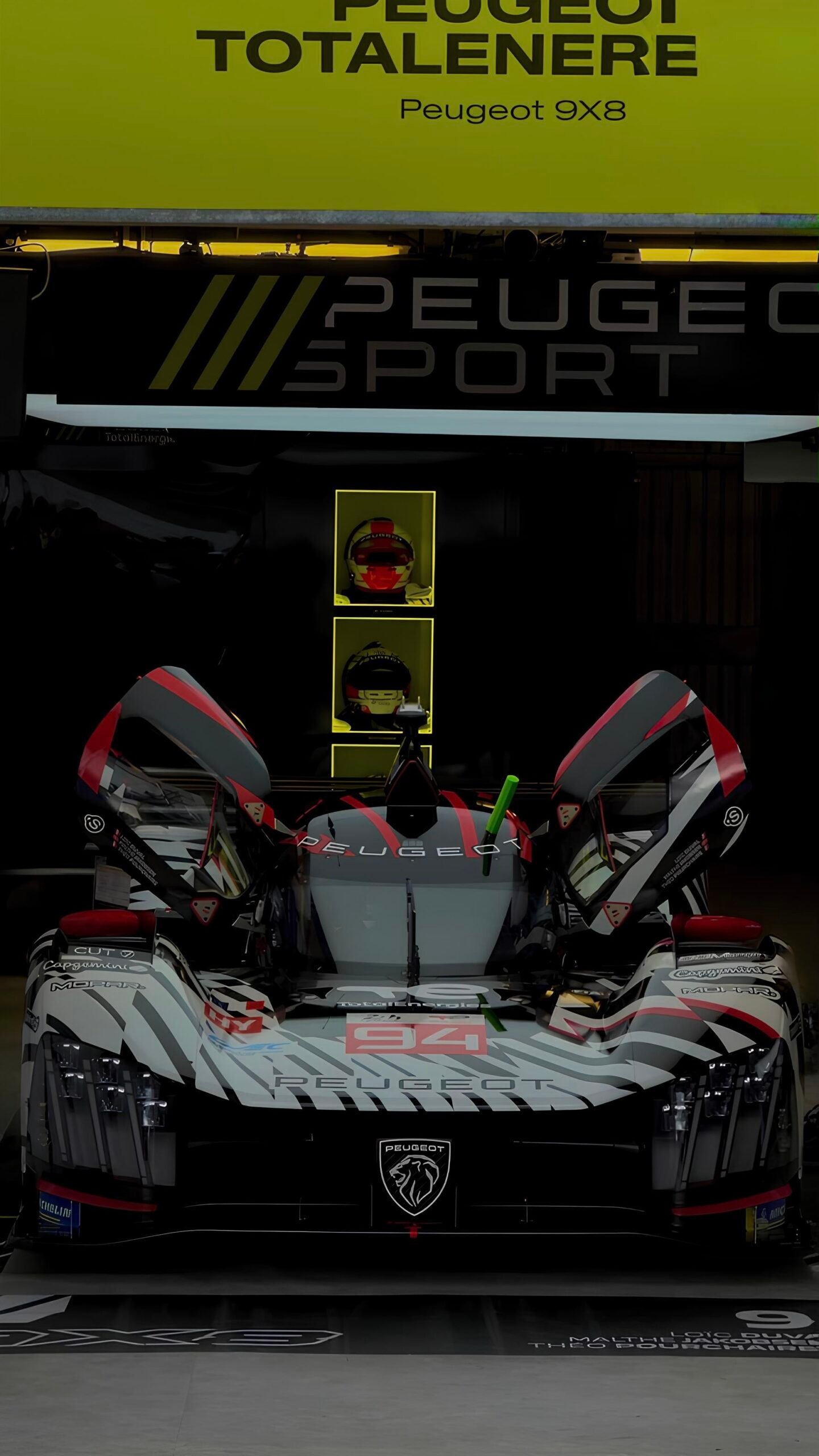 Supercar sur circuit
